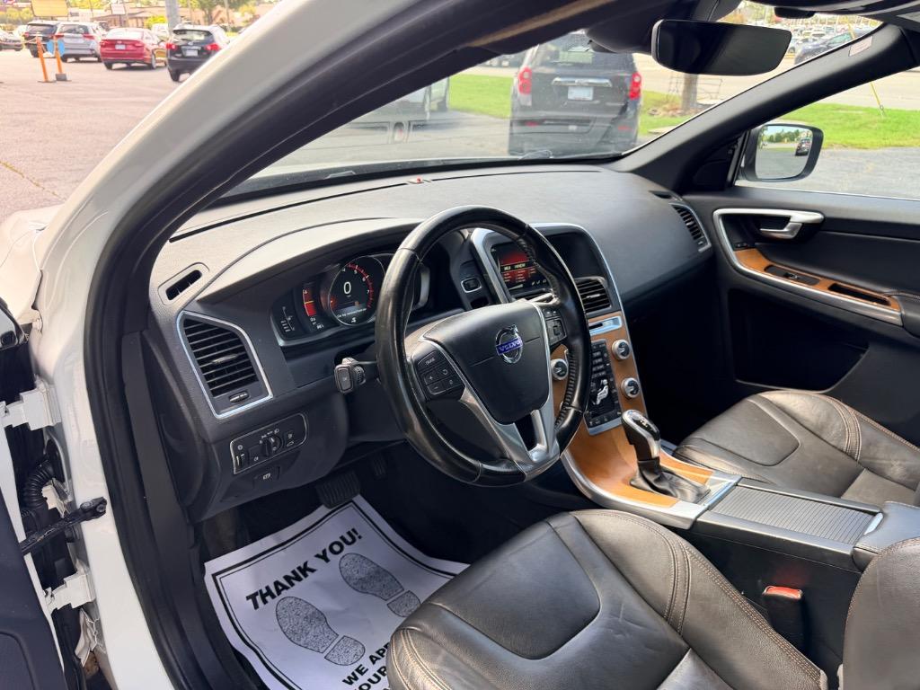 2016 Volvo XC60 - $7,850