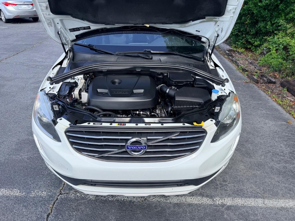 2016 Volvo XC60 - $7,850