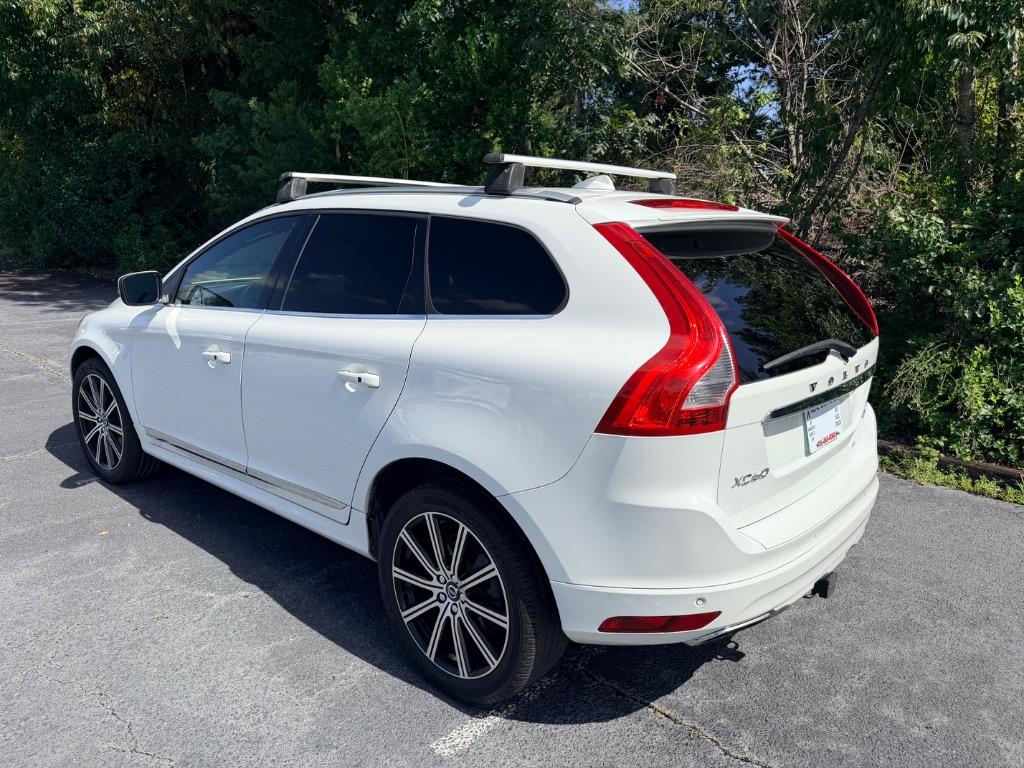 2016 Volvo XC60 - $7,850