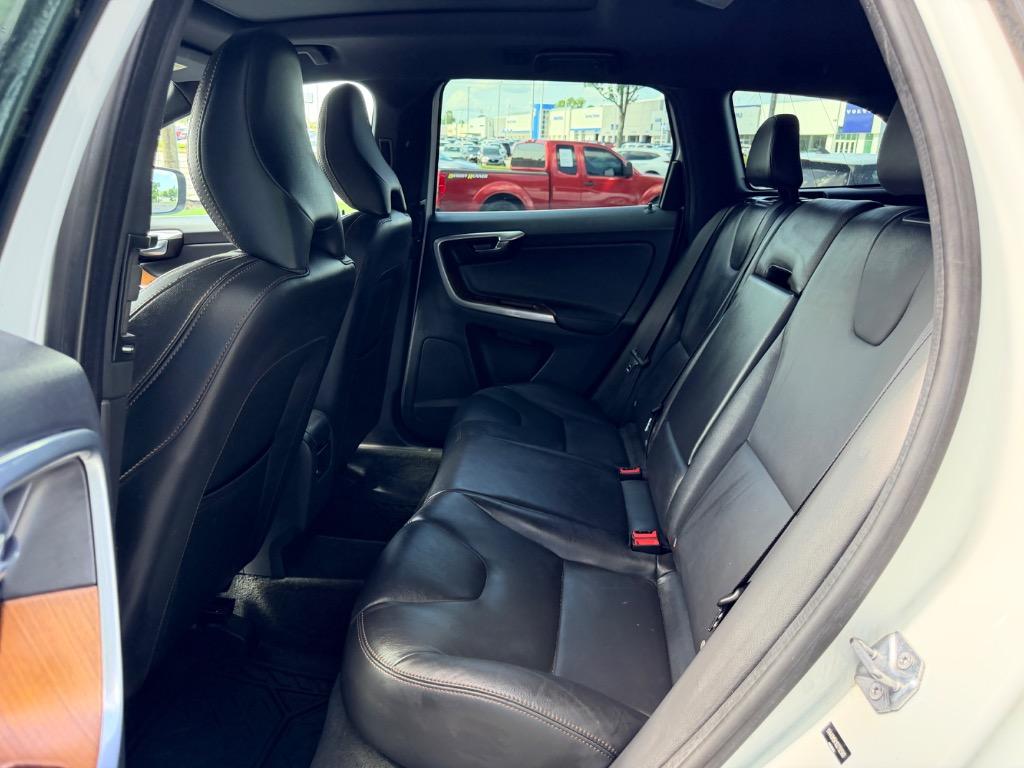 2016 Volvo XC60 - $7,850
