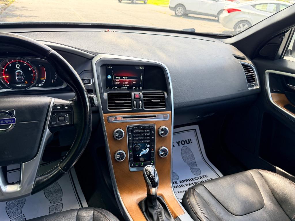 2016 Volvo XC60 - $7,850