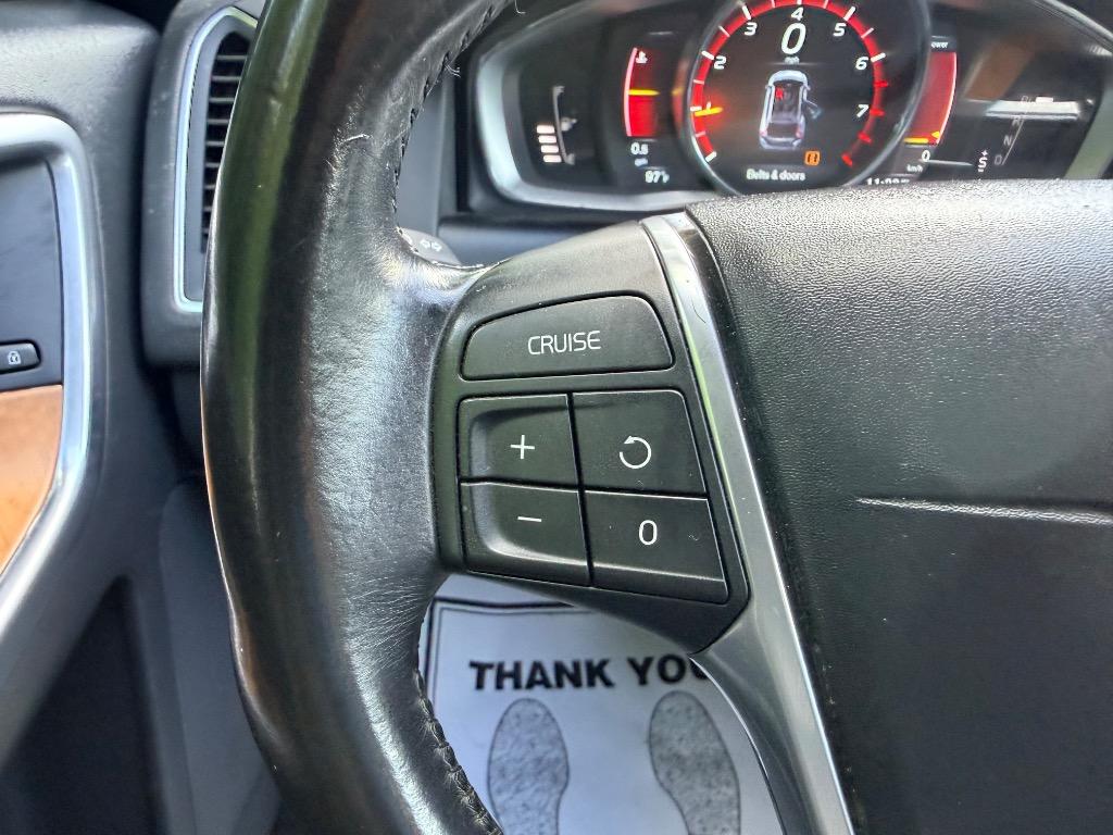 2016 Volvo XC60 - $7,850
