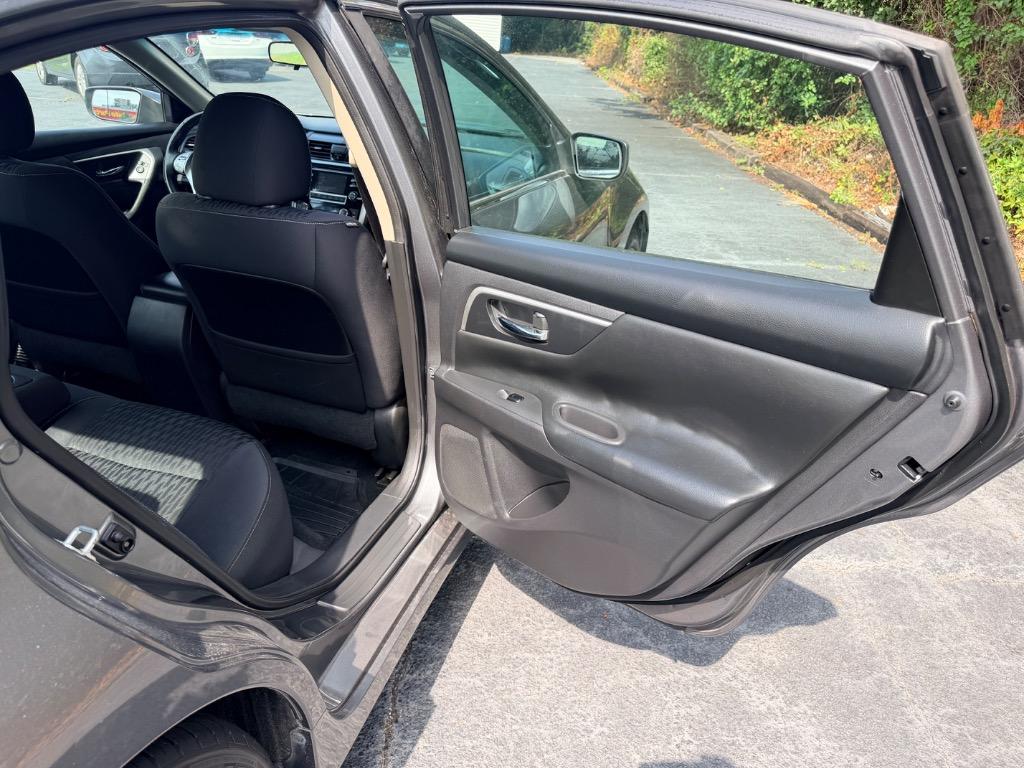 2018 Nissan Altima - $11,950