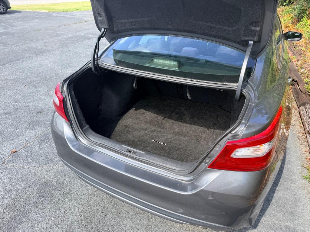 2018 Nissan Altima - $11,950