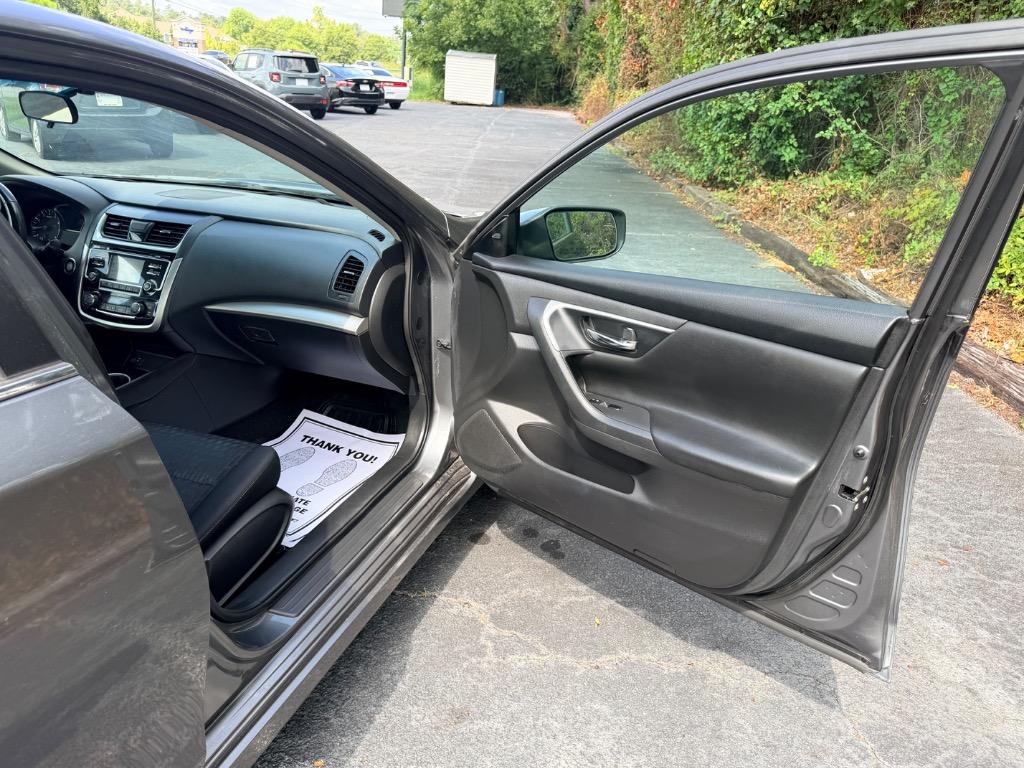 2018 Nissan Altima - $11,950