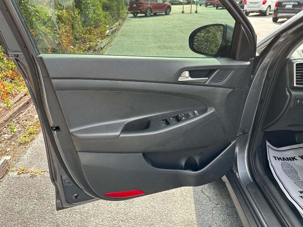 2019 Hyundai Tucson - $12,950