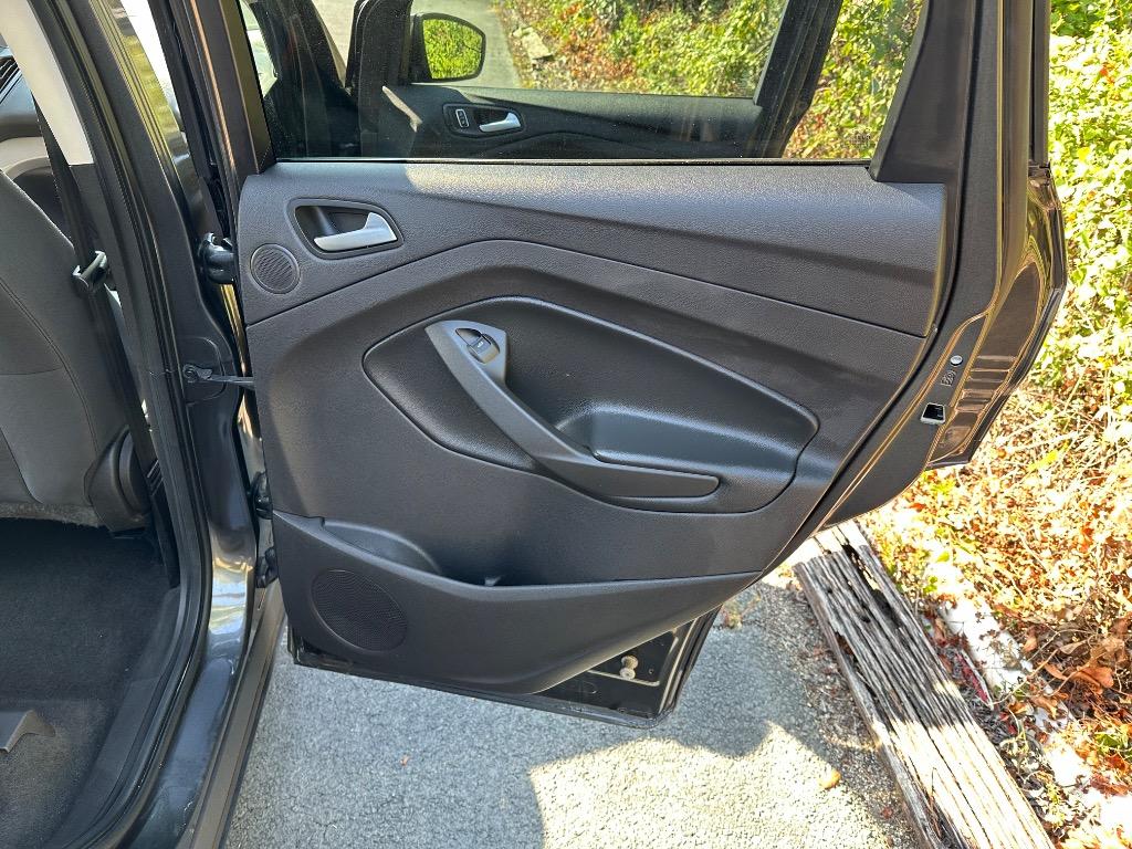 2016 Ford Escape - $9,950