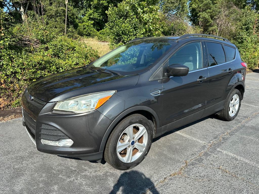 2016 Ford Escape - $9,950