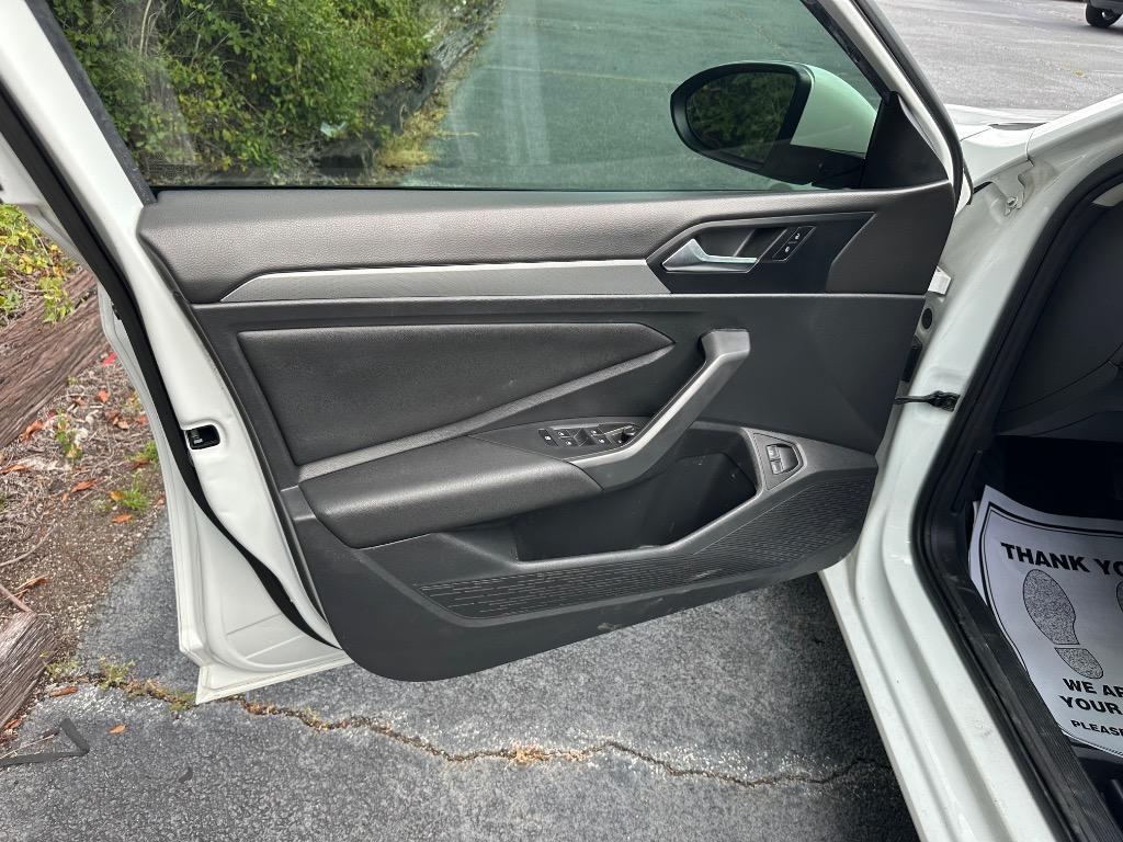 2021 Volkswagen Jetta - $13,950