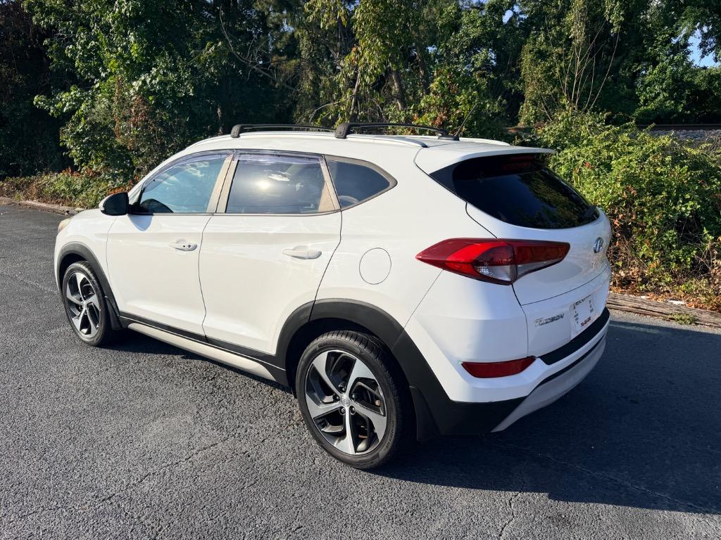2017 Hyundai Tucson - $11,950