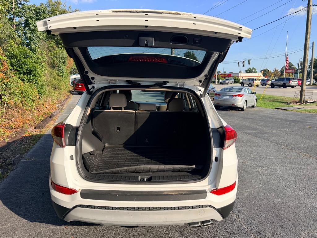 2017 Hyundai Tucson - $11,950
