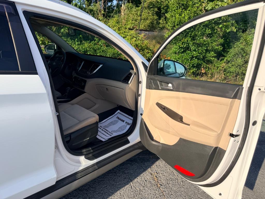 2017 Hyundai Tucson - $11,950