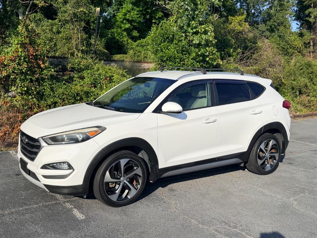 2017 Hyundai Tucson - $11,950