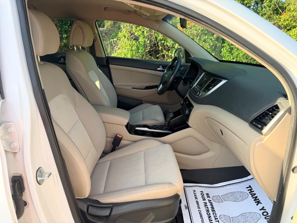 2017 Hyundai Tucson - $11,950