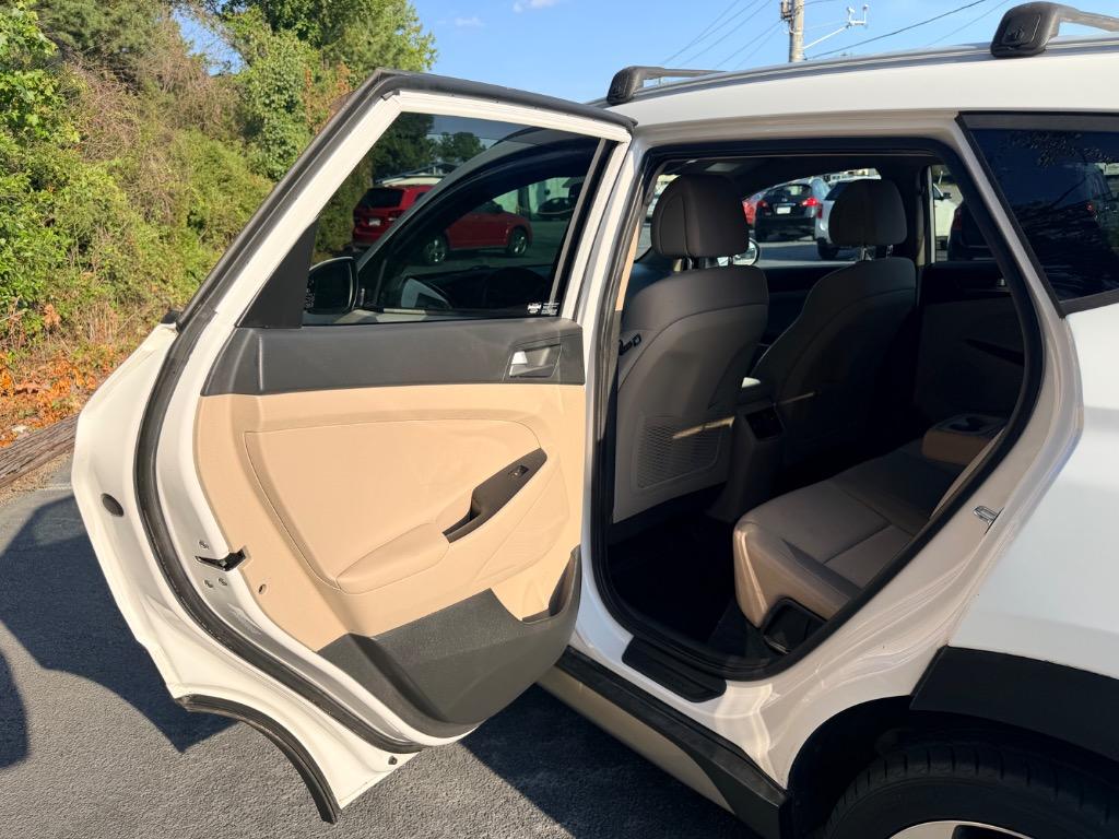 2017 Hyundai Tucson - $11,950