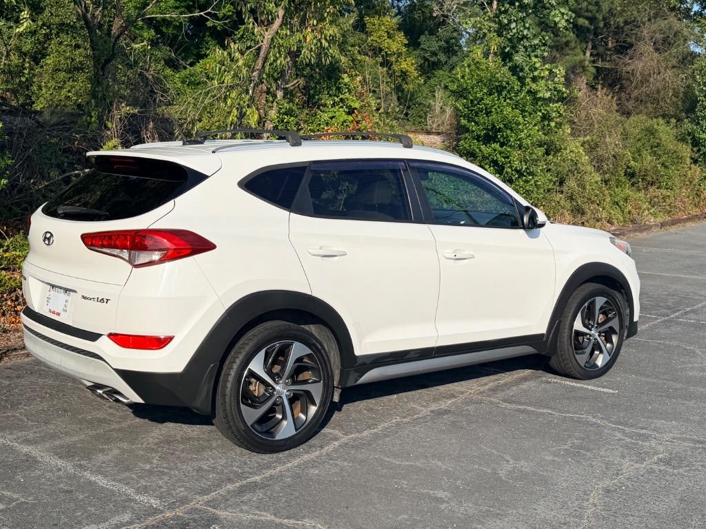 2017 Hyundai Tucson - $11,950
