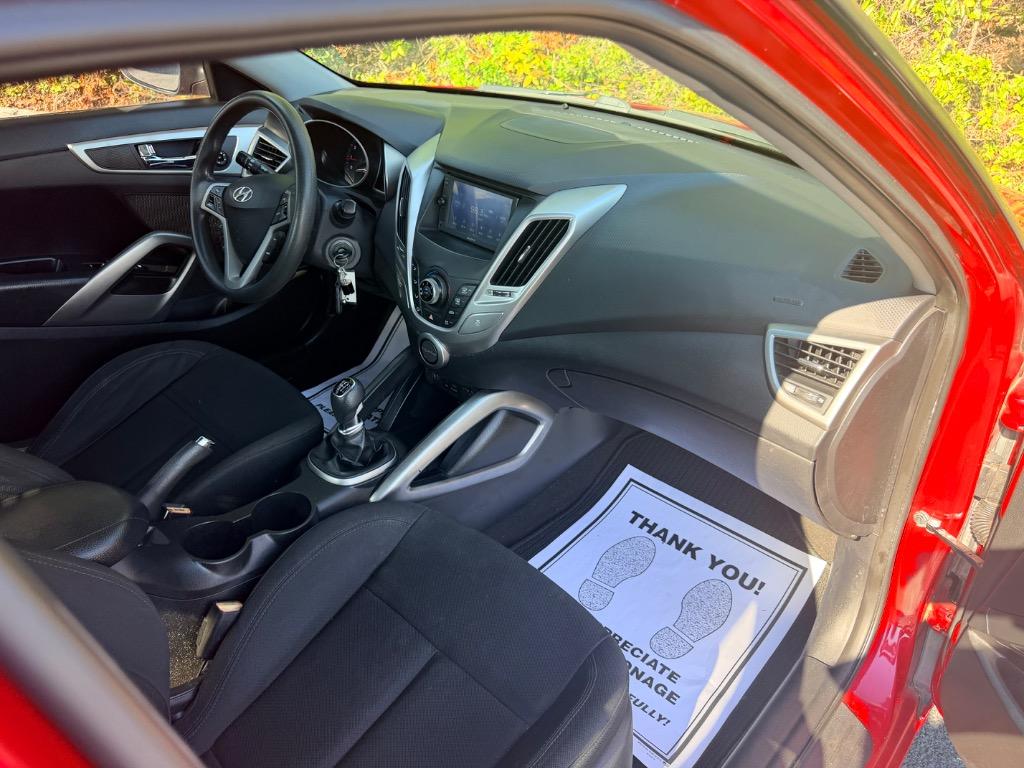 2014 Hyundai Veloster - $6,950