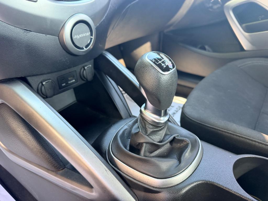 2014 Hyundai Veloster - $6,950