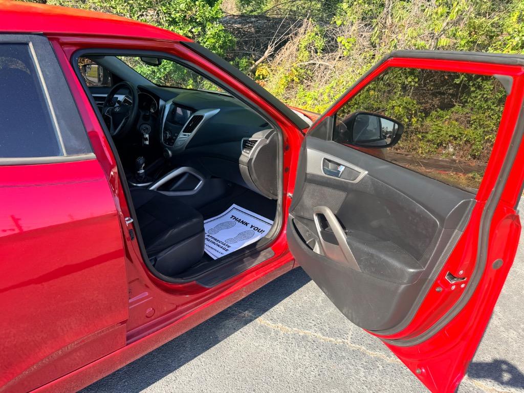 2014 Hyundai Veloster - $6,950