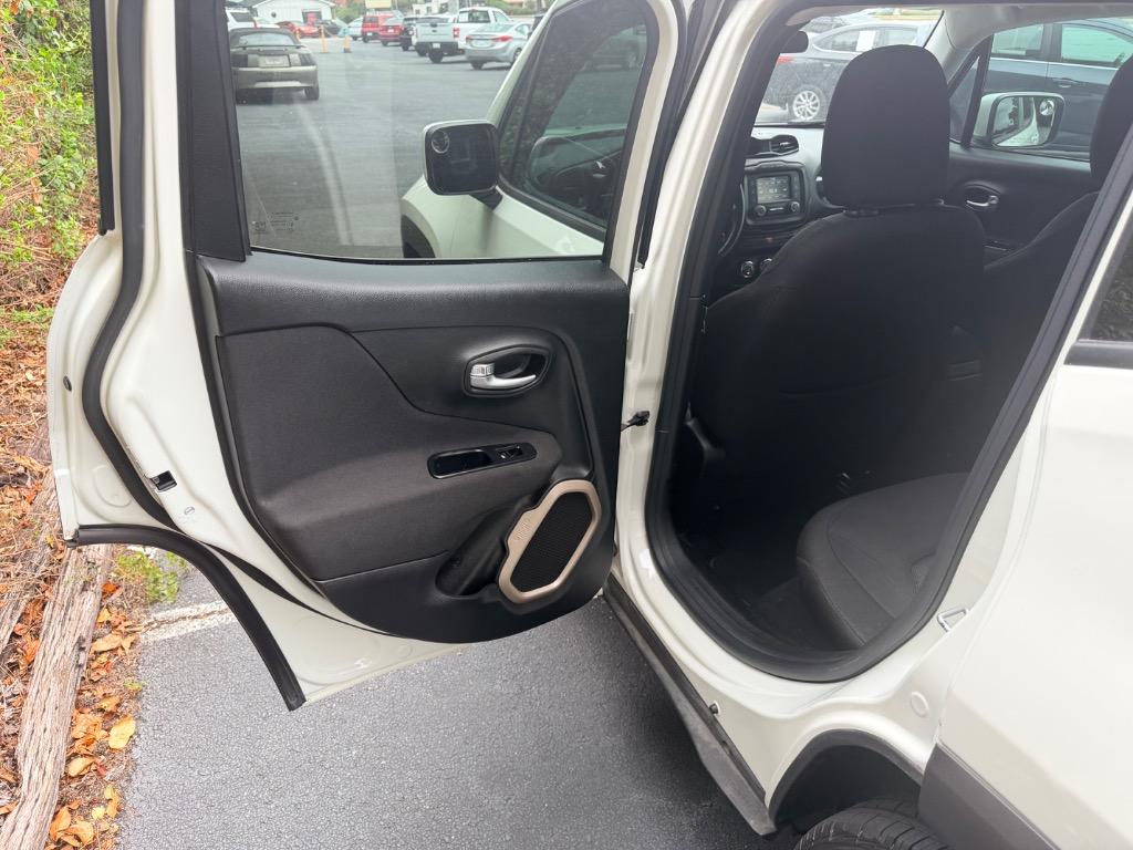 2015 Jeep Renegade - $7,750