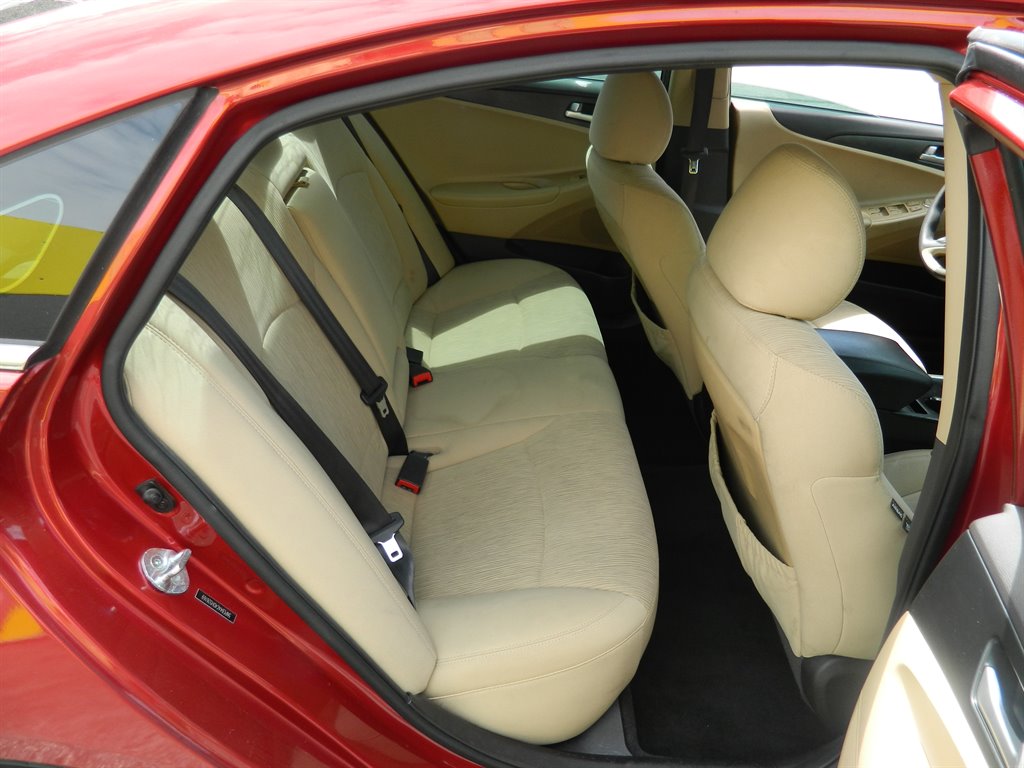 2013 Hyundai Sonata GLS photo