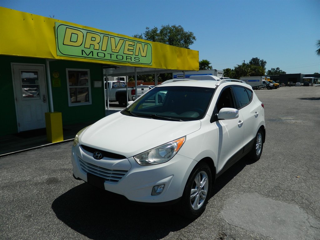 2013 Hyundai Tucson GLS photo