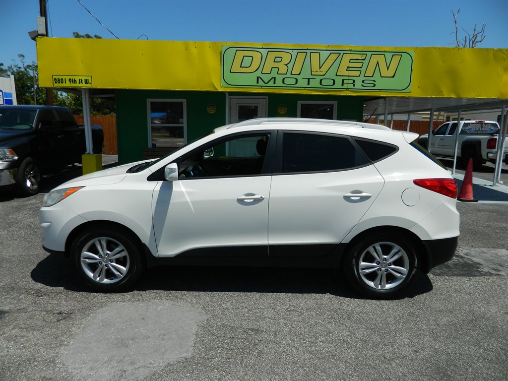 2013 Hyundai Tucson GLS photo