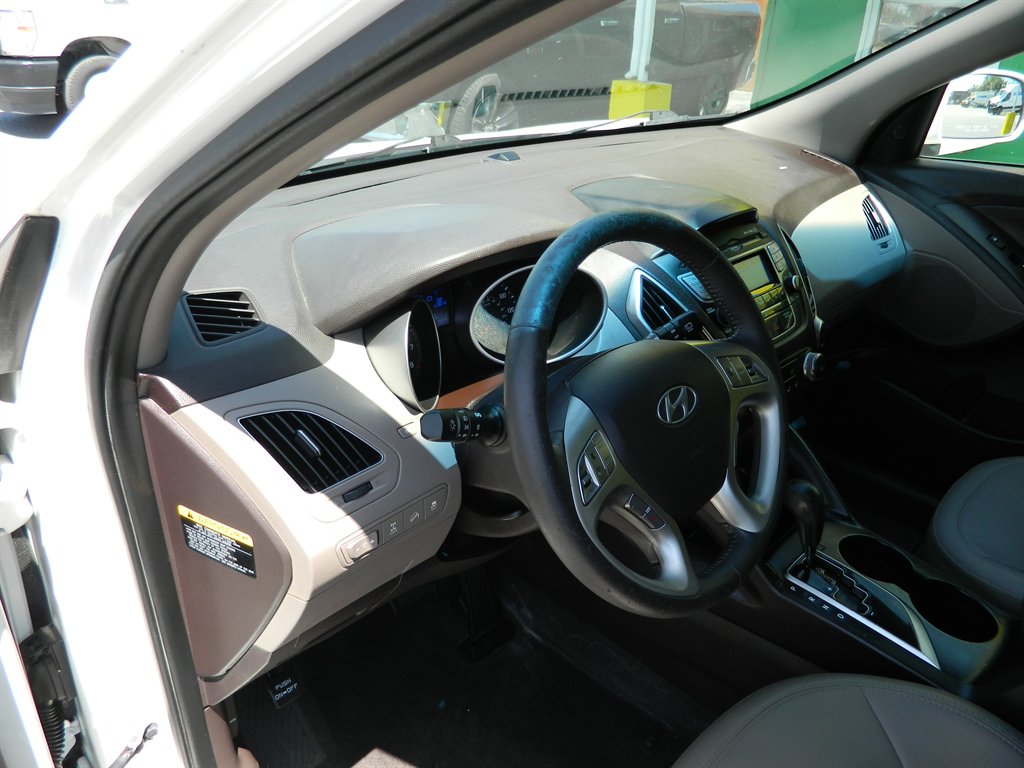 2013 Hyundai Tucson GLS photo