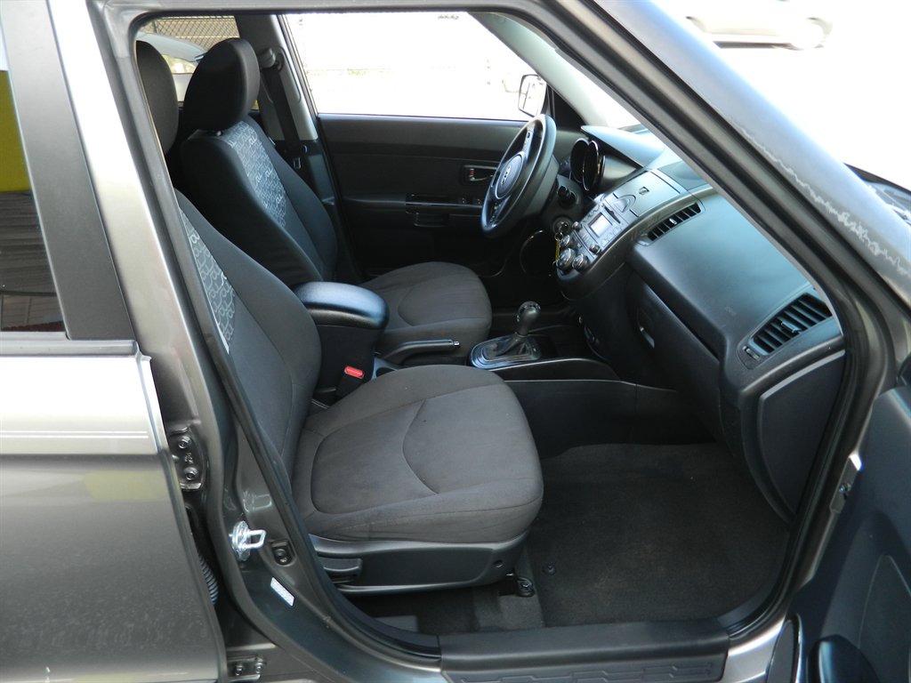 2011 Kia Soul ! photo
