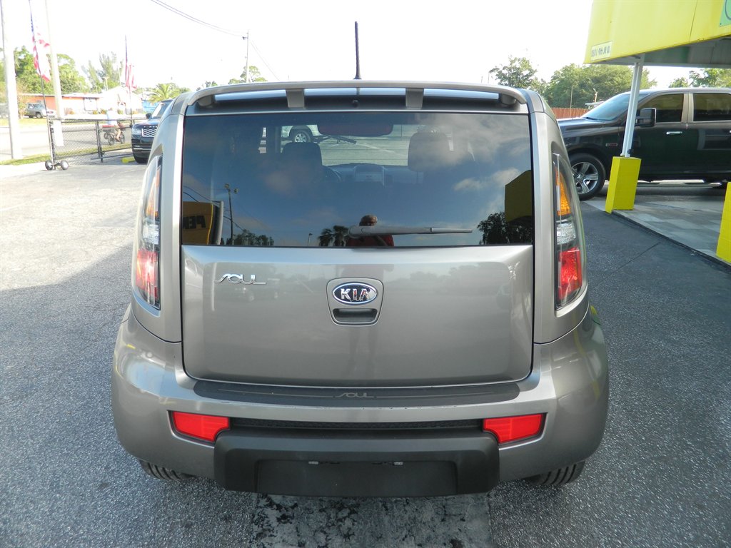 2011 Kia Soul ! photo