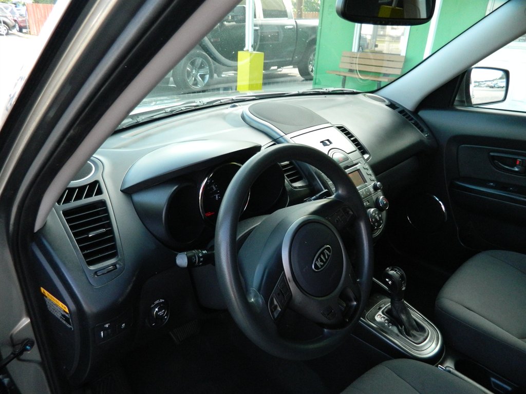 2011 Kia Soul ! photo