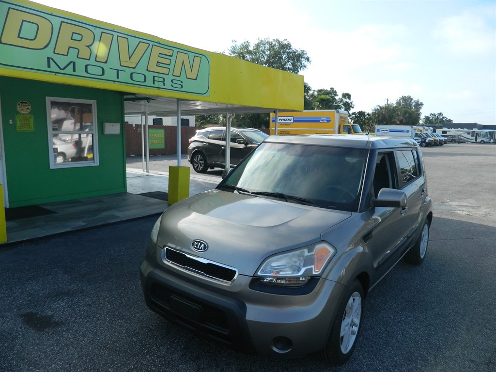 2011 Kia Soul ! photo