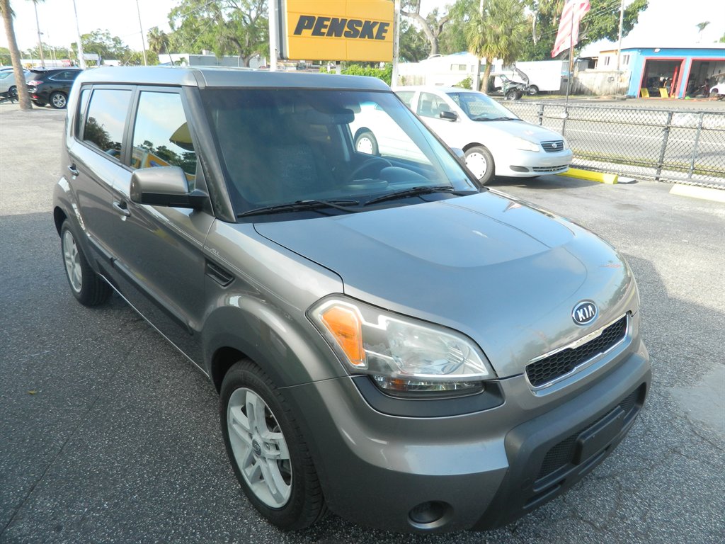 2011 Kia Soul ! photo