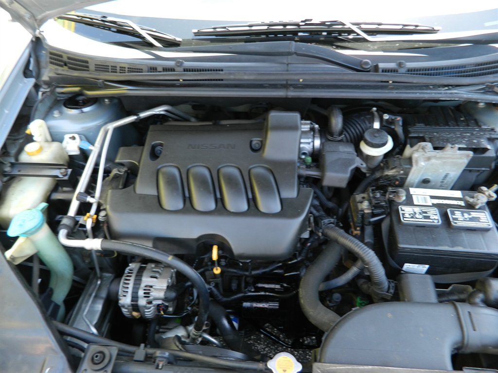 2011 Nissan Sentra 2.0 photo