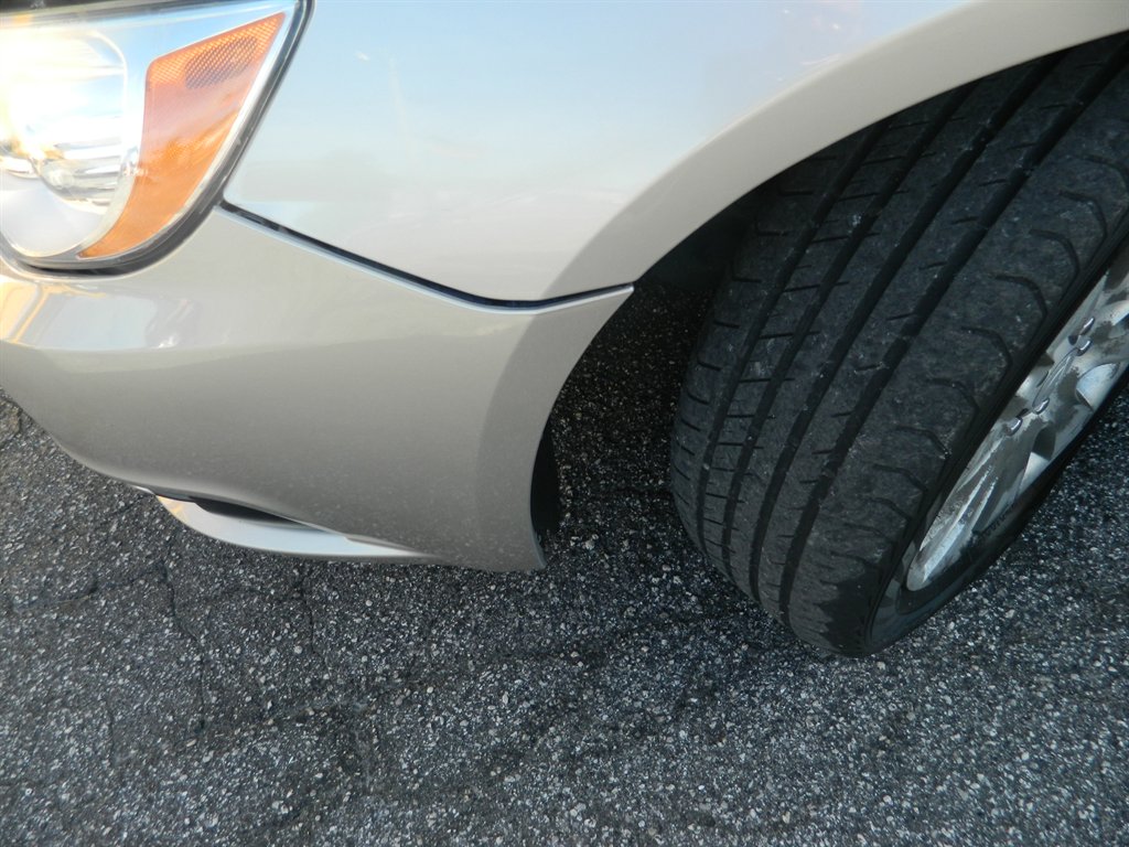 2014 Chrysler 200 - $8,988
