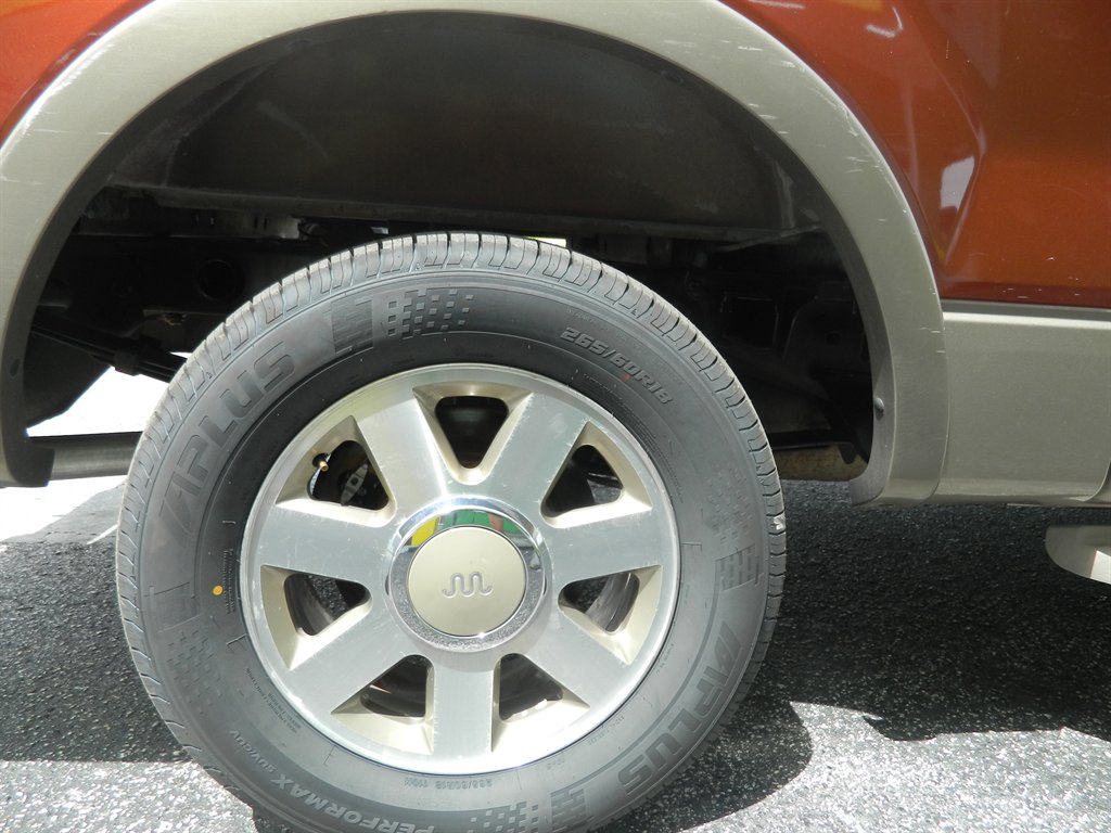 2005 Ford F-150 - $10,988