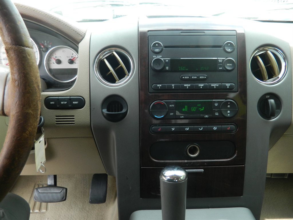 2005 Ford F-150 - $10,988