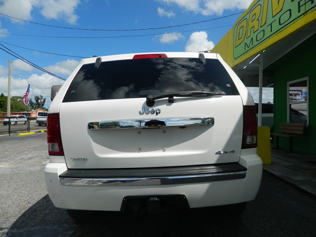 2005 Jeep Cherokee - $7,988