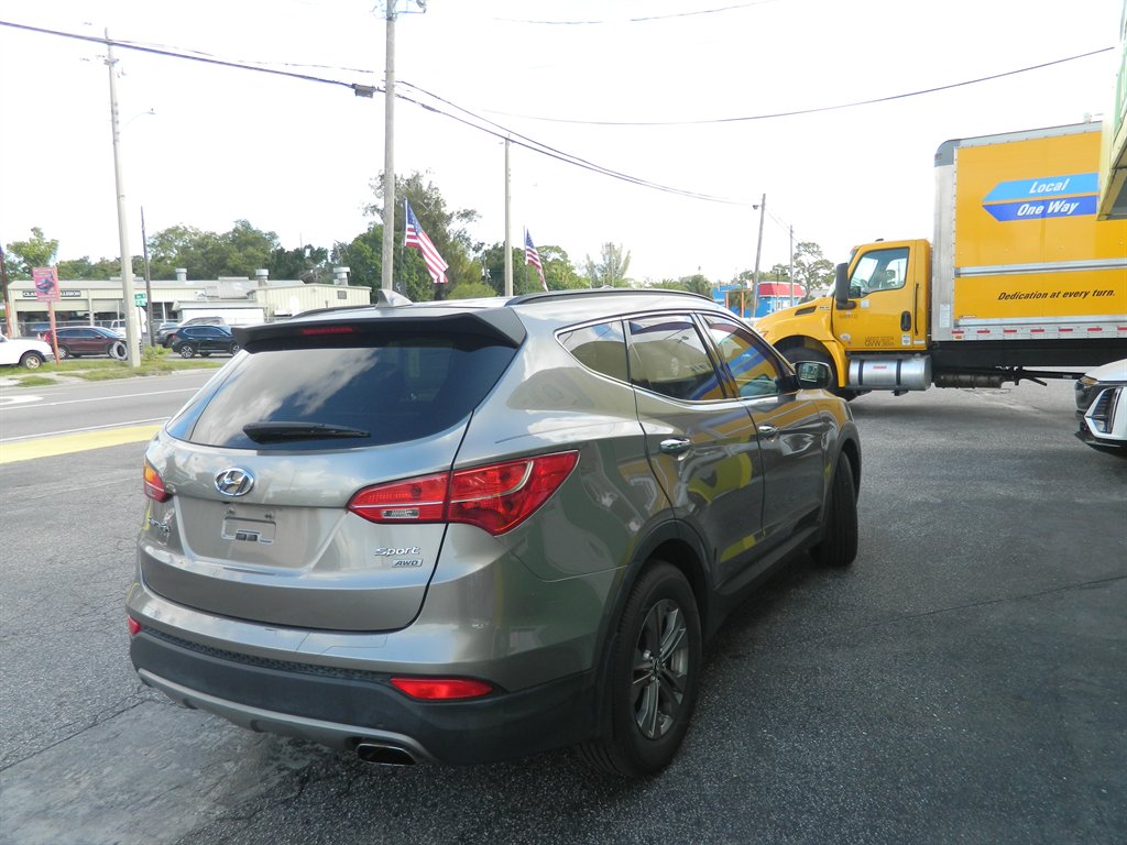 2014 Hyundai Santa Fe Sport - $11,488