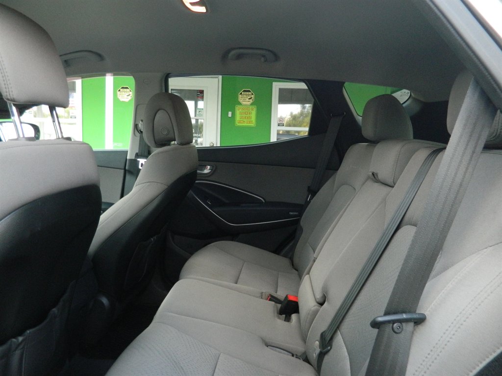 2014 Hyundai Santa Fe Sport - $11,488