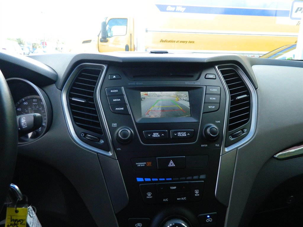 2014 Hyundai Santa Fe Sport - $11,488