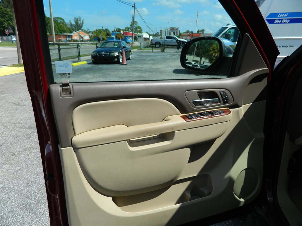 2011 Chevrolet Tahoe - $20,488