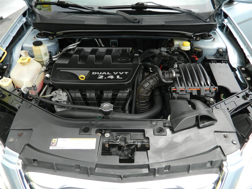 2012 Chrysler 200 - $8,988