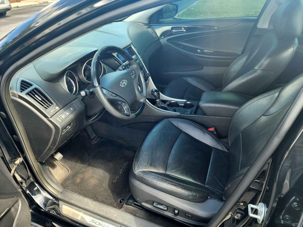 2011 Hyundai Sonata Limited photo