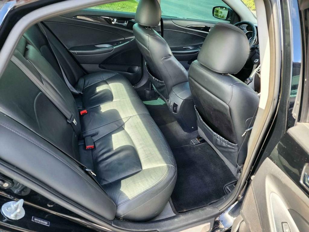 2011 Hyundai Sonata Limited photo