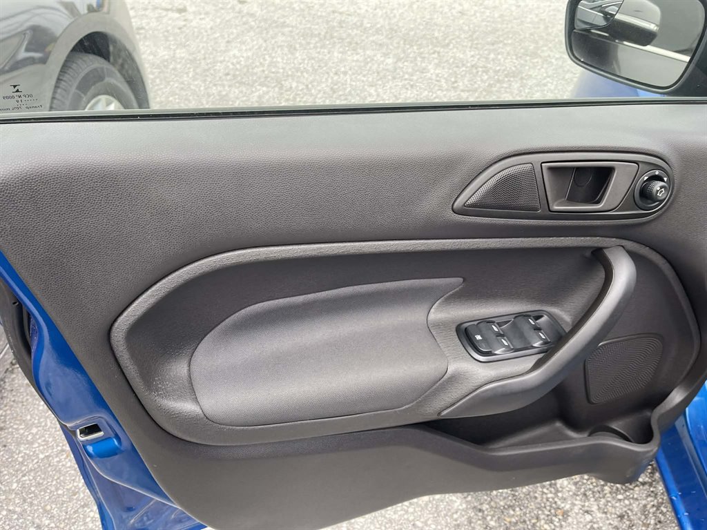 2019 Ford Fiesta - $10,990