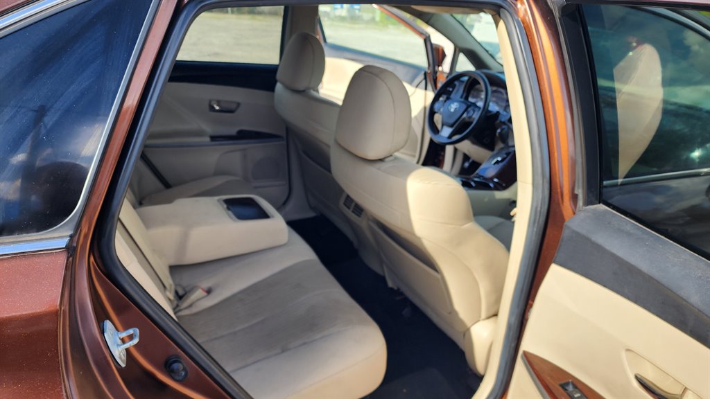 2013 Toyota Venza - $6,400