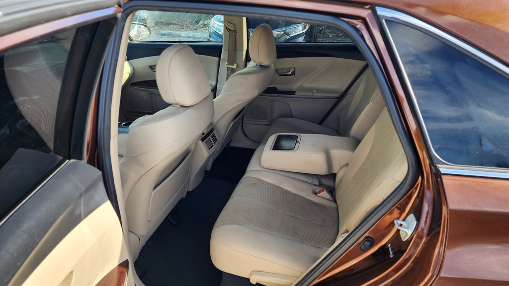 2013 Toyota Venza - $6,400