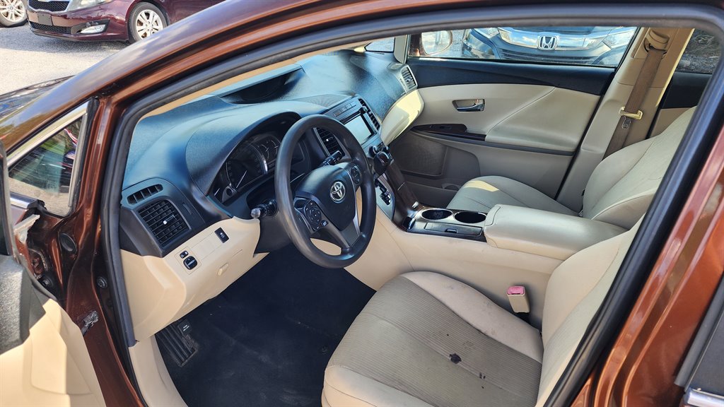 2013 Toyota Venza - $6,400