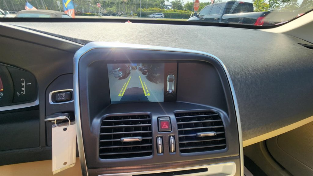 2015 Volvo XC60 T5 Premier photo